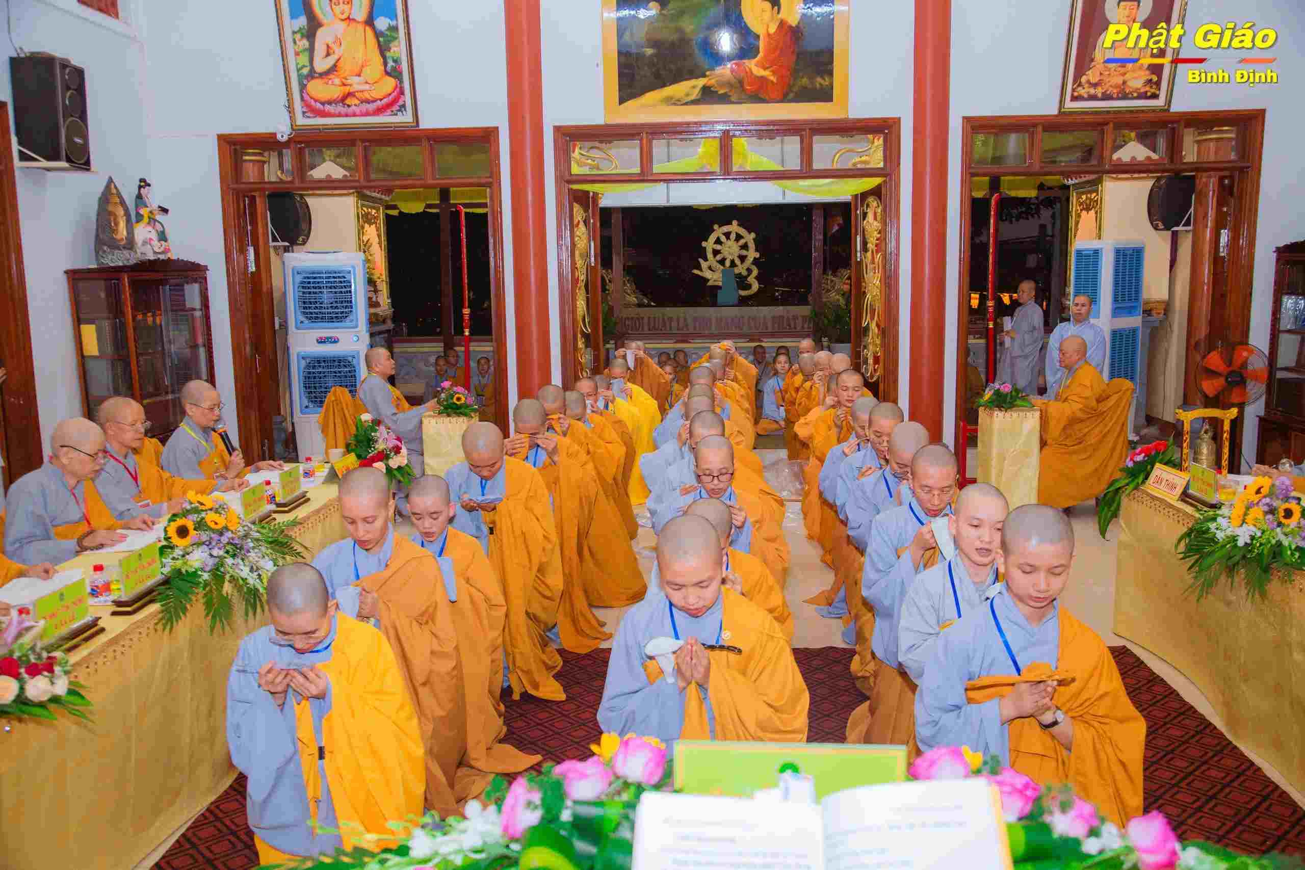 Tấn đàn truyền giới Sa di, Thức xoa, Sa di ni